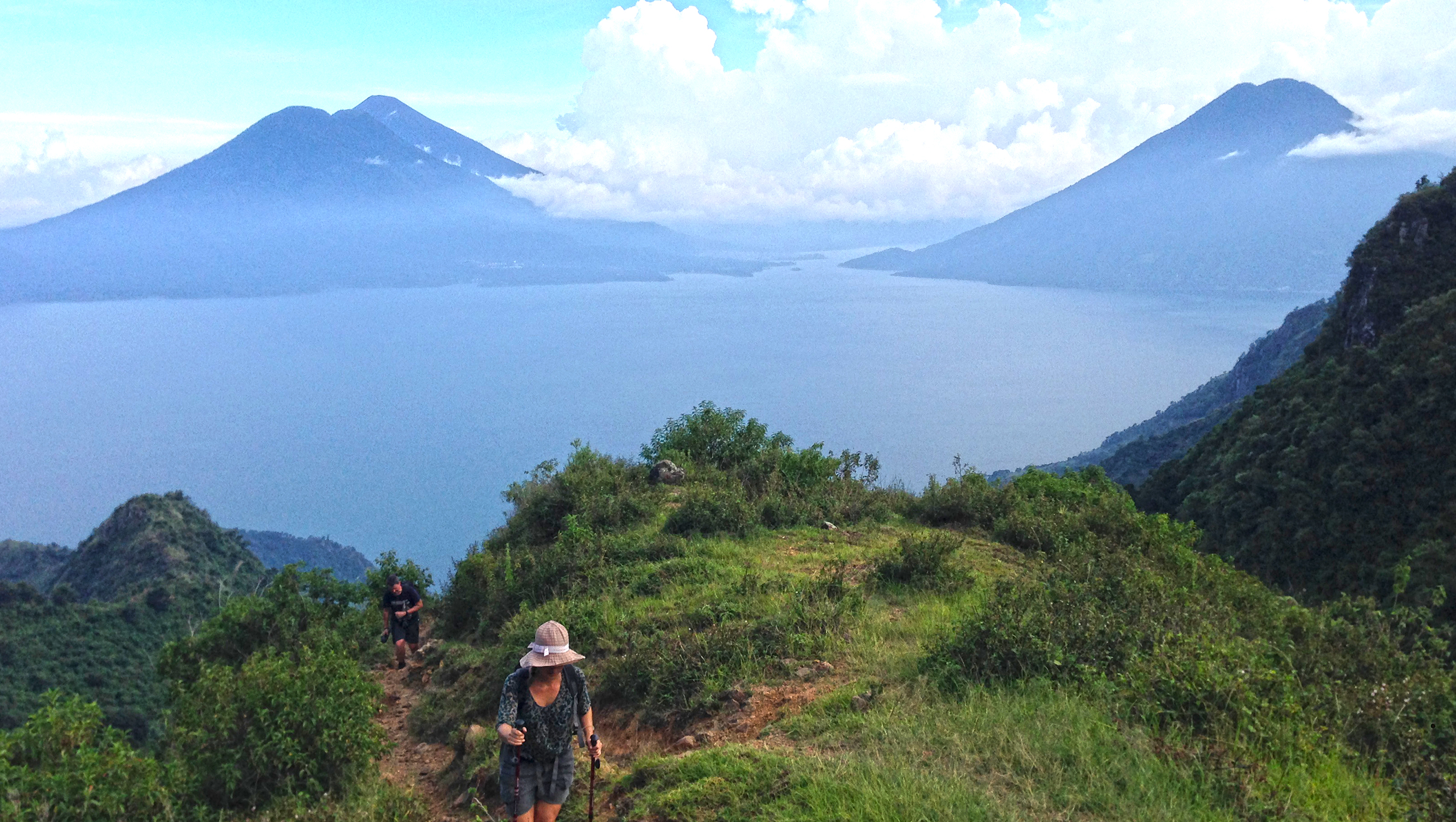 hiking atitlan el pico de cielo